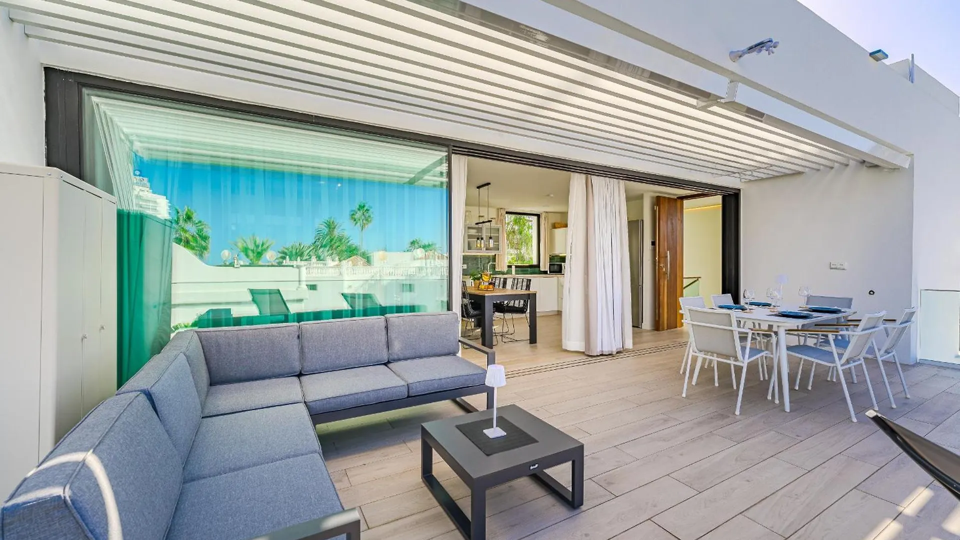Luxus Villa Don Carlos - Playa De Las Americas 0*, Πλάγια ντε λας Αμέρικας Ισπανία
